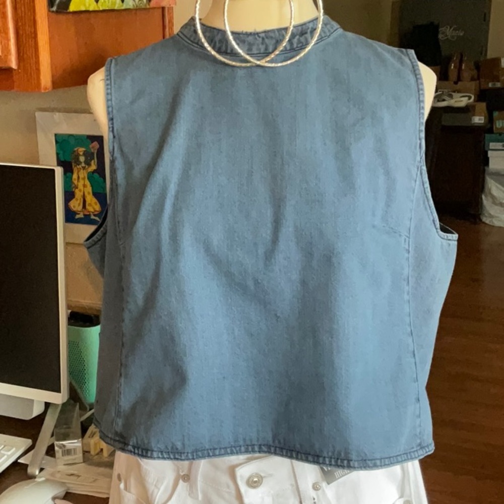 CATO Denim Spring Romance V Medium Wash Top Size XL, NWT